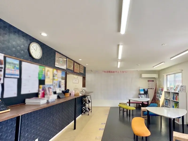学校受付・エントランス